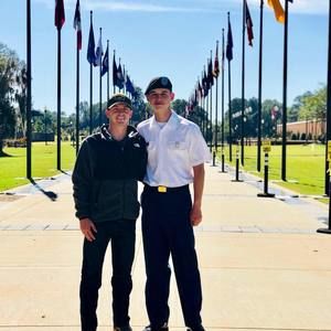 Meet your Posher, Dylan